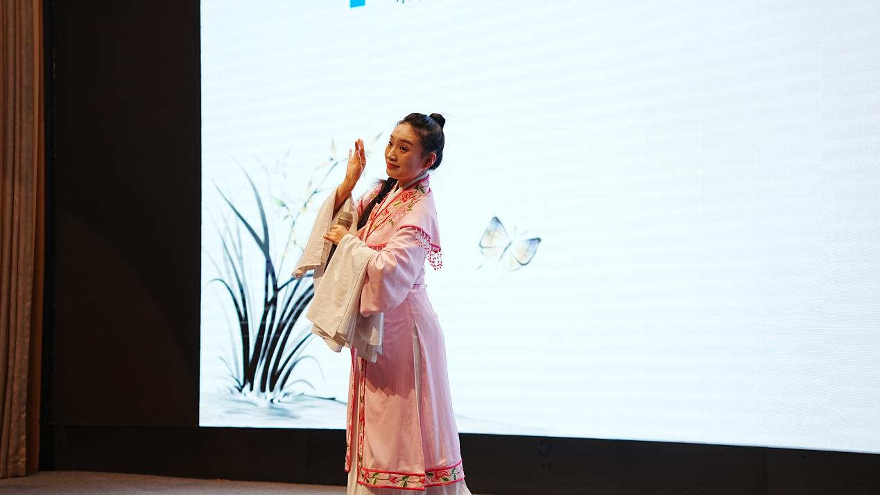 說明: https://zq.swpu.edu.cn:8443/_vsl/08249AFC752A4AC69966BADB2FBA671B/B3D81F1F/E9CA