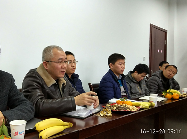 與會老師提建議