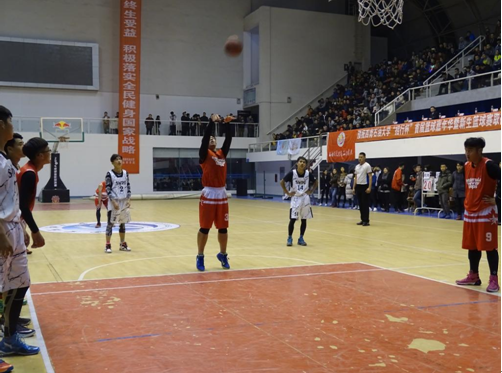 圖5:新生籃球隊(duì)隊(duì)員罰籃