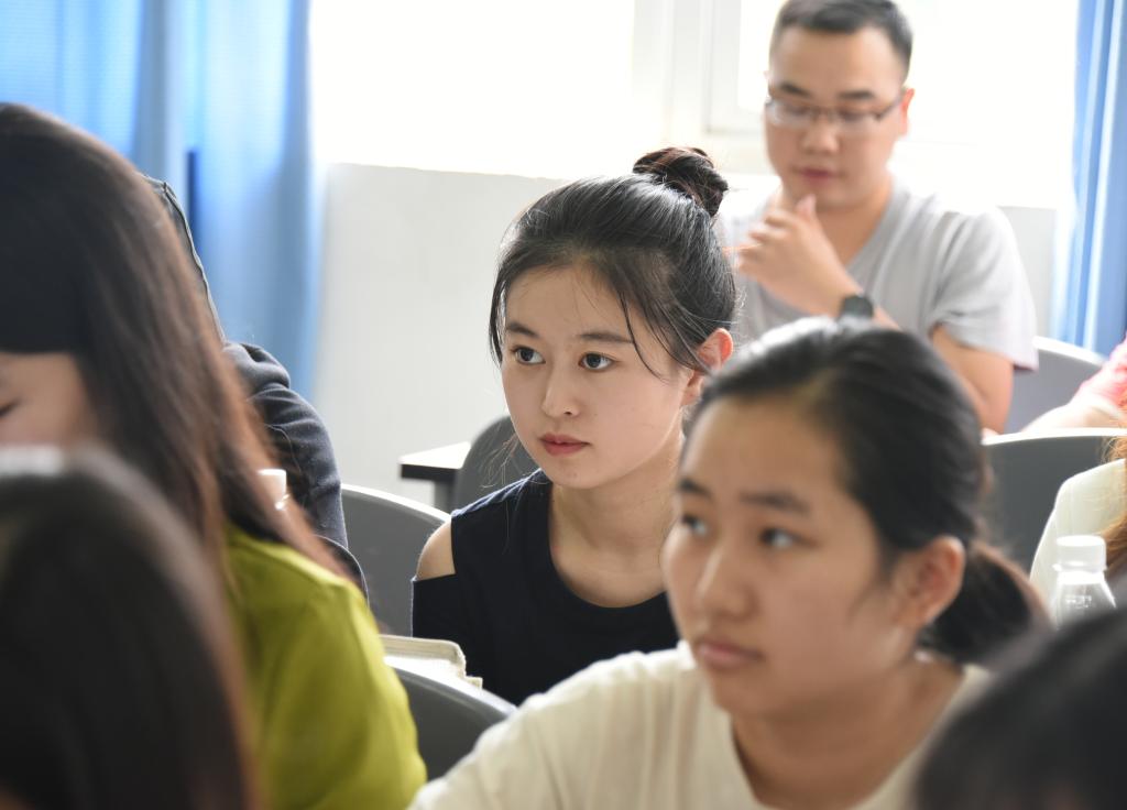 說明: https://zq.swpu.edu.cn:8443/_vsl/1B20A1DF760AB433BB3E1C2A4853B433/4AC98A8D/D9B7