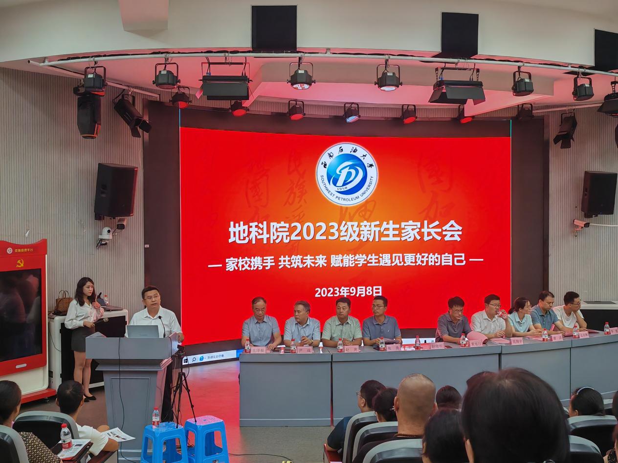 6619cb10f0bddf4f8f4b4307906403f