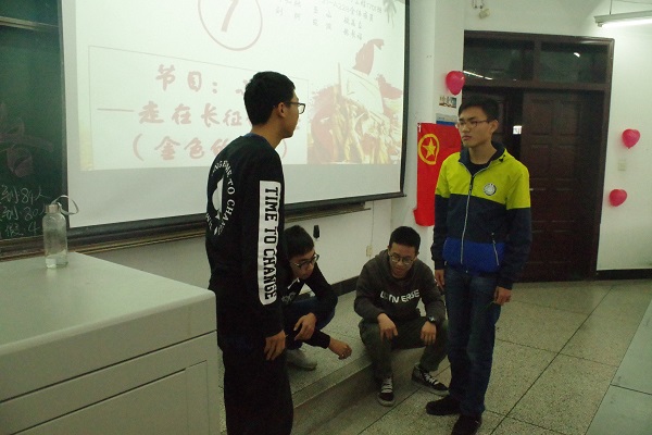 地空支部小品《金色的魚鉤》