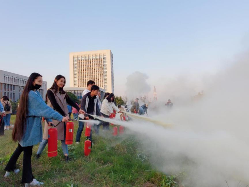 07e5df1ab38e9eff38ba40352b42e9b