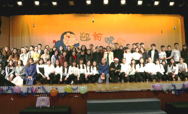 全體工作人員合影