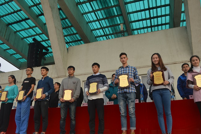 顏學斌獲十佳體育之星