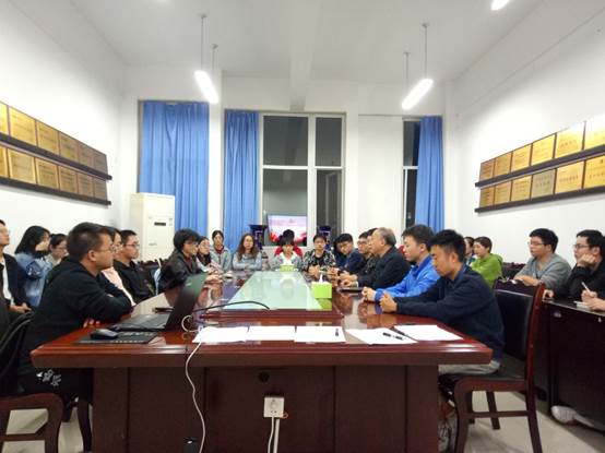 說明: C:\Users\Administrator\Desktop\10.21 地科院黨員觀看《榜樣4》專題節(jié)目\明辨樓A302會議室組織觀看\IMG20191021213034.jpg