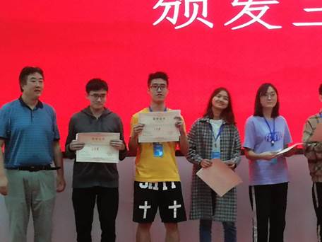 說明: B9DE348AE1D86FEF68BE2A846EBEB1D2