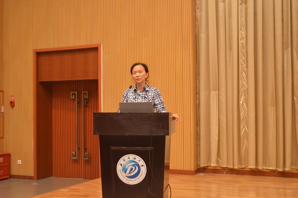 院長劉向君講話