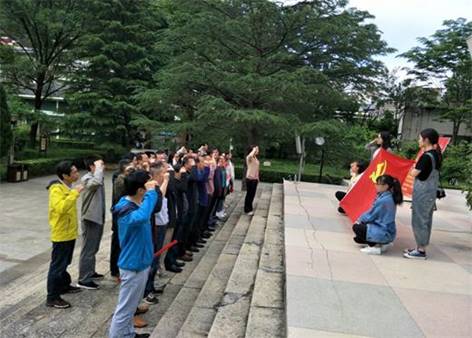 說明: C:\Users\Administrator\Desktop\153FD4036560BD2EC7822E0424D74070.jpg