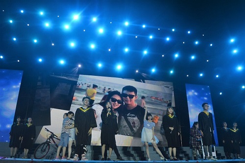 舞臺(tái)劇《睡在我上鋪的兄弟》