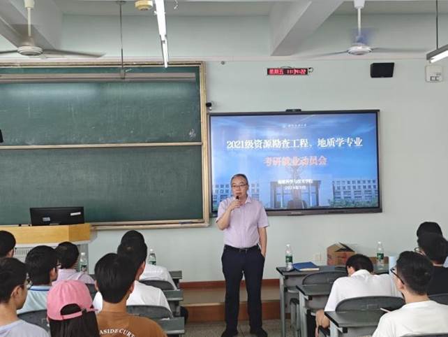 81b00200a0c4ffcf2c4aed7b32638e2