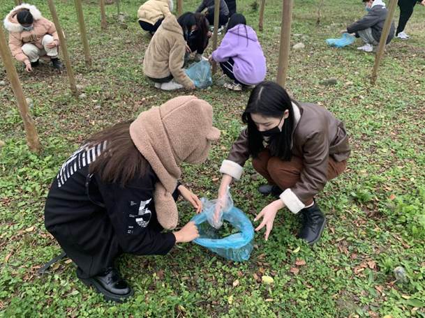 3a1b60d2faa2a3b676253591c028836