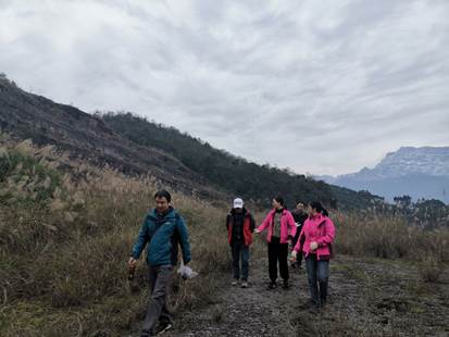 說(shuō)明: C:\Users\Administrator\Desktop\新建文件夾\范存輝+姜照勇剖面照片\IMG_20191201_102602.jpg