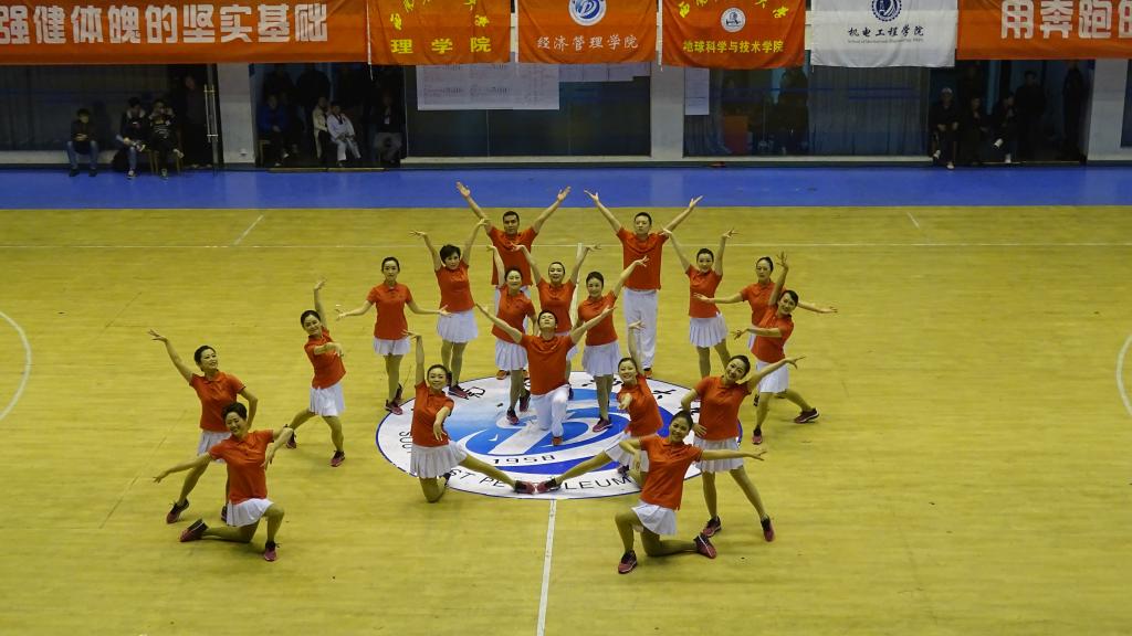 排舞隊(duì)表演