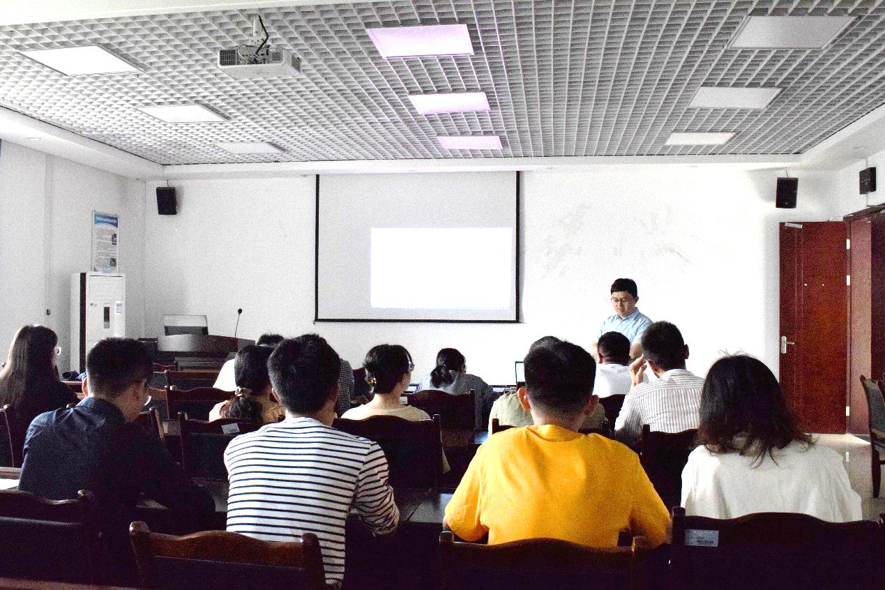 說明: E:\DCIM\新聞照片\時間+事件名稱\20210506巖土科研團隊黨支部會\DSC_0136 (2).JPG