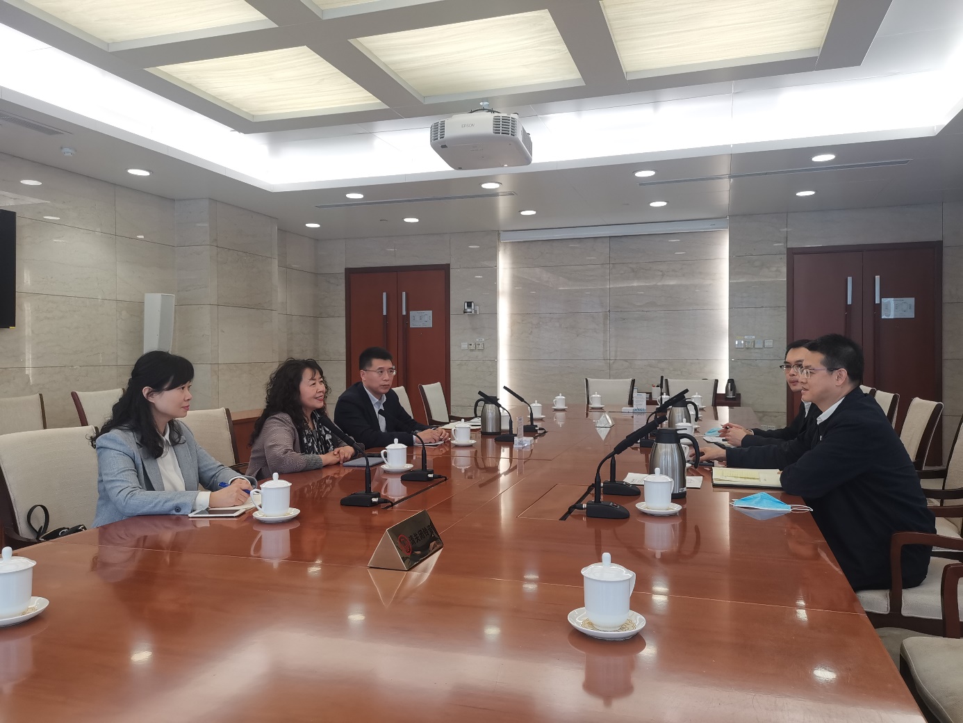 說明: F:\就業(yè)工作\中石油中石化走訪\02中石化.jpg