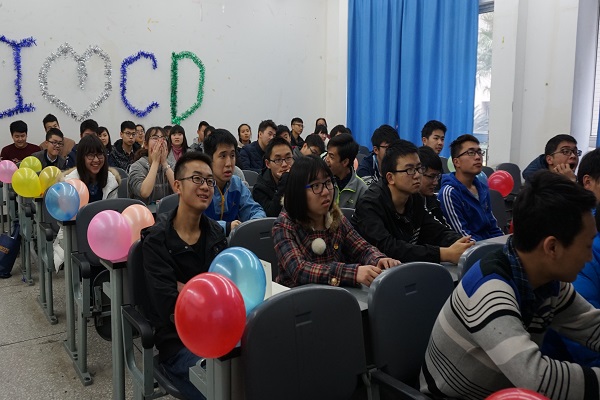 班會(huì)現(xiàn)場(chǎng)