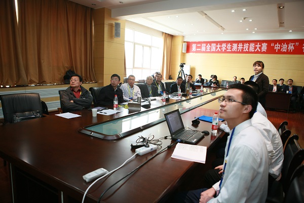我校參賽代表崔宇詩現場匯報