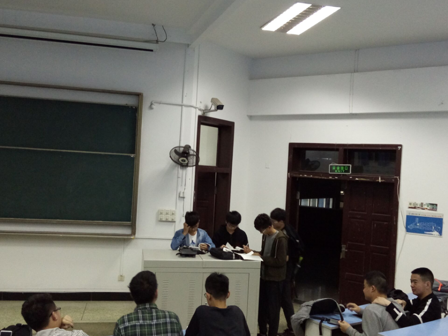 圖1.啞劇《初心石油夢》排練進行中