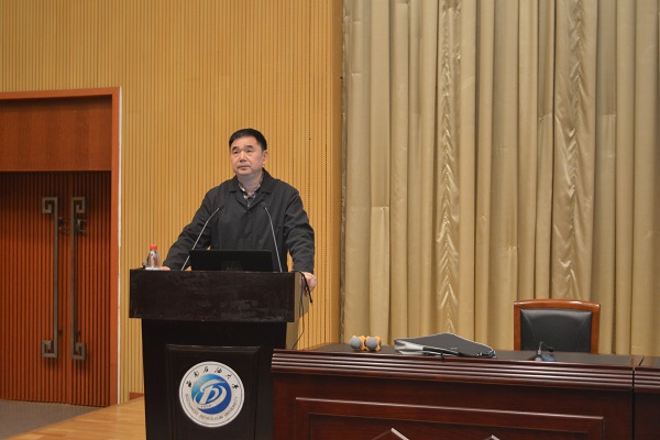 張文衛(wèi)老師發(fā)言