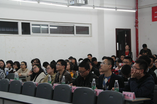 各年級輔導員作為評委出席