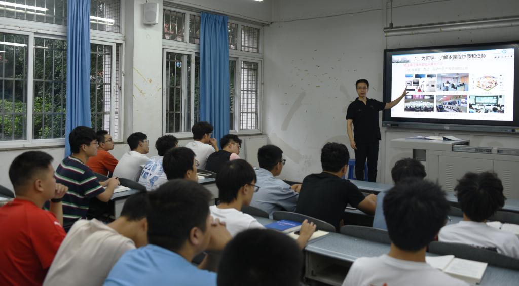 說明: https://zq.swpu.edu.cn:8443/_vsl/E8D7C9EAE2295174DF013A0B3FBD9B97/FDA1C0EE/129BA