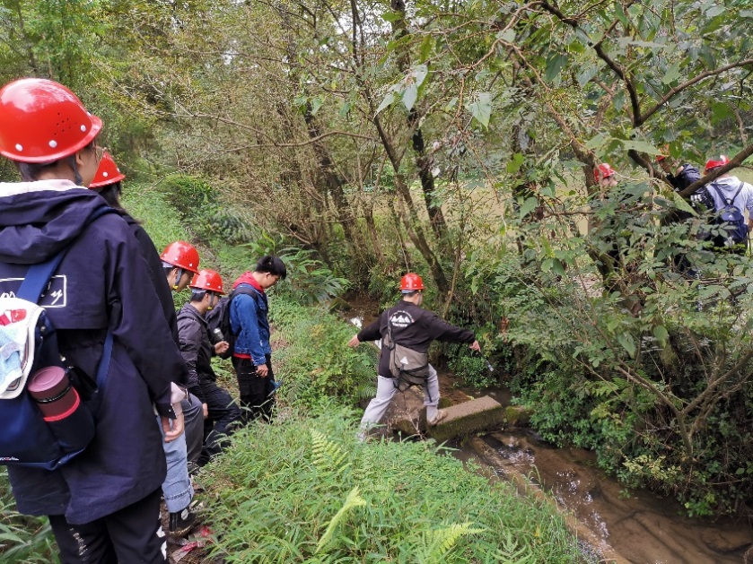 說明: http://zq.swpu.edu.cn:8080/_vsl/EB36D655EAA92263878A94F30627795D/A2D917DA/668CF 說明: http://zq.swpu.edu.cn:8080/_vsl/EB36D655EAA92263878A94F30627795D/A2D917DA/668CF