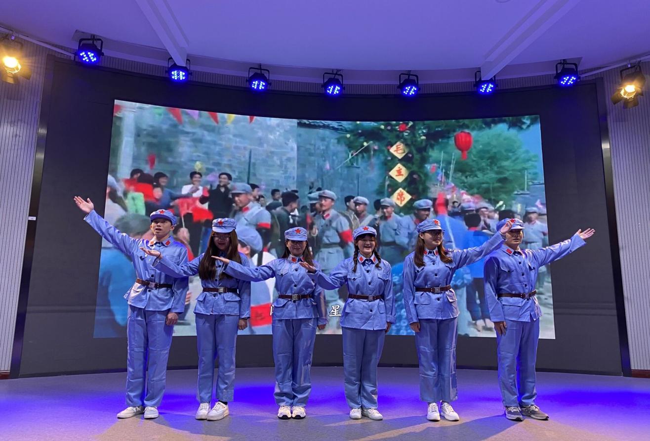 default.jpg 紅歌合唱